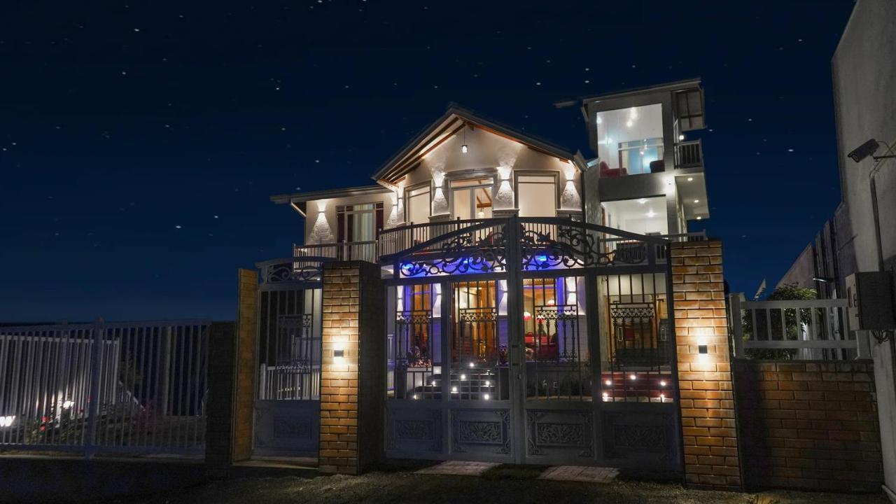 Twin Villa Red Nuwara Eliya Exterior photo