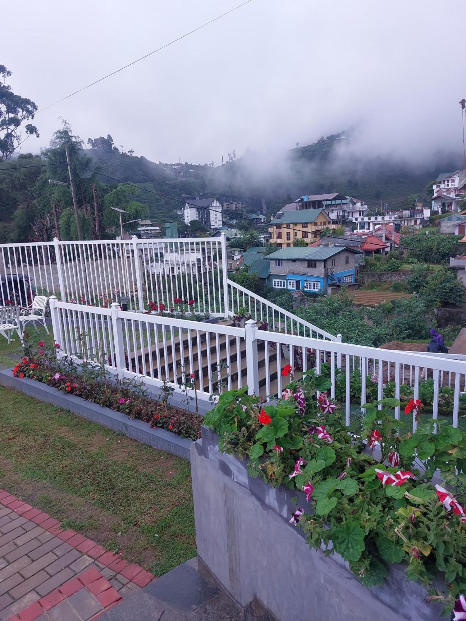 Twin Villa Red Nuwara Eliya Exterior photo